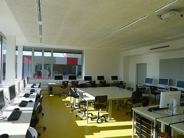 Hauptgebäude- Informatikraum